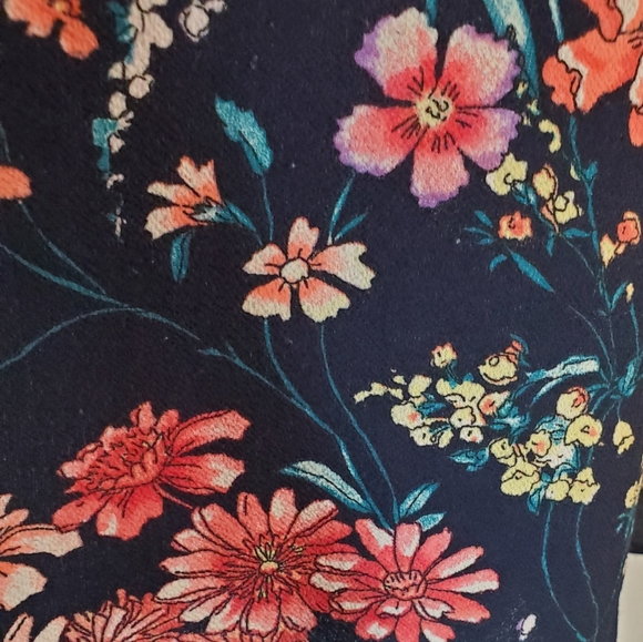 Rags to wishes floral top - Picture 2 of 4